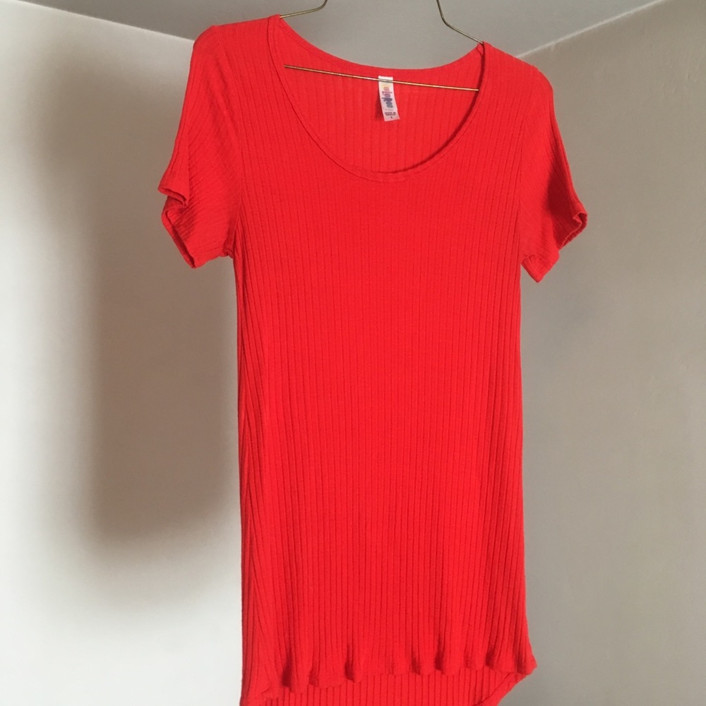 LulaRoe Classic Tee